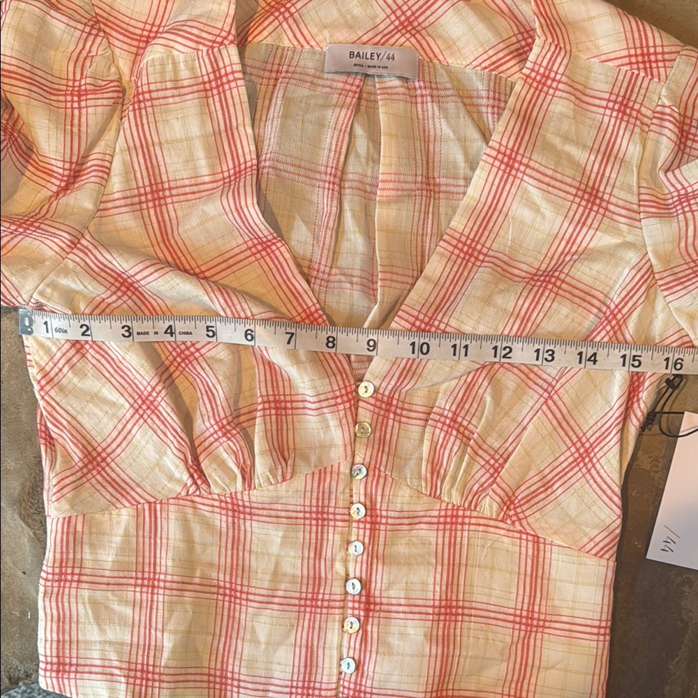 Bailey 44 Abigail Pink and Cream v-neck button front puff sleeve blouse top NWT - Picture 5 of 7